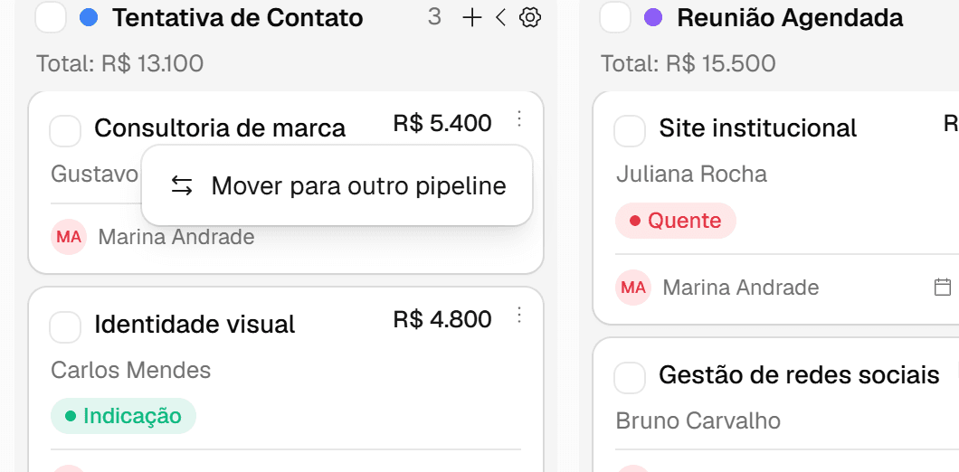 Cartão de negócio com o menu de ações aberto e a opção Mover para outro pipeline.