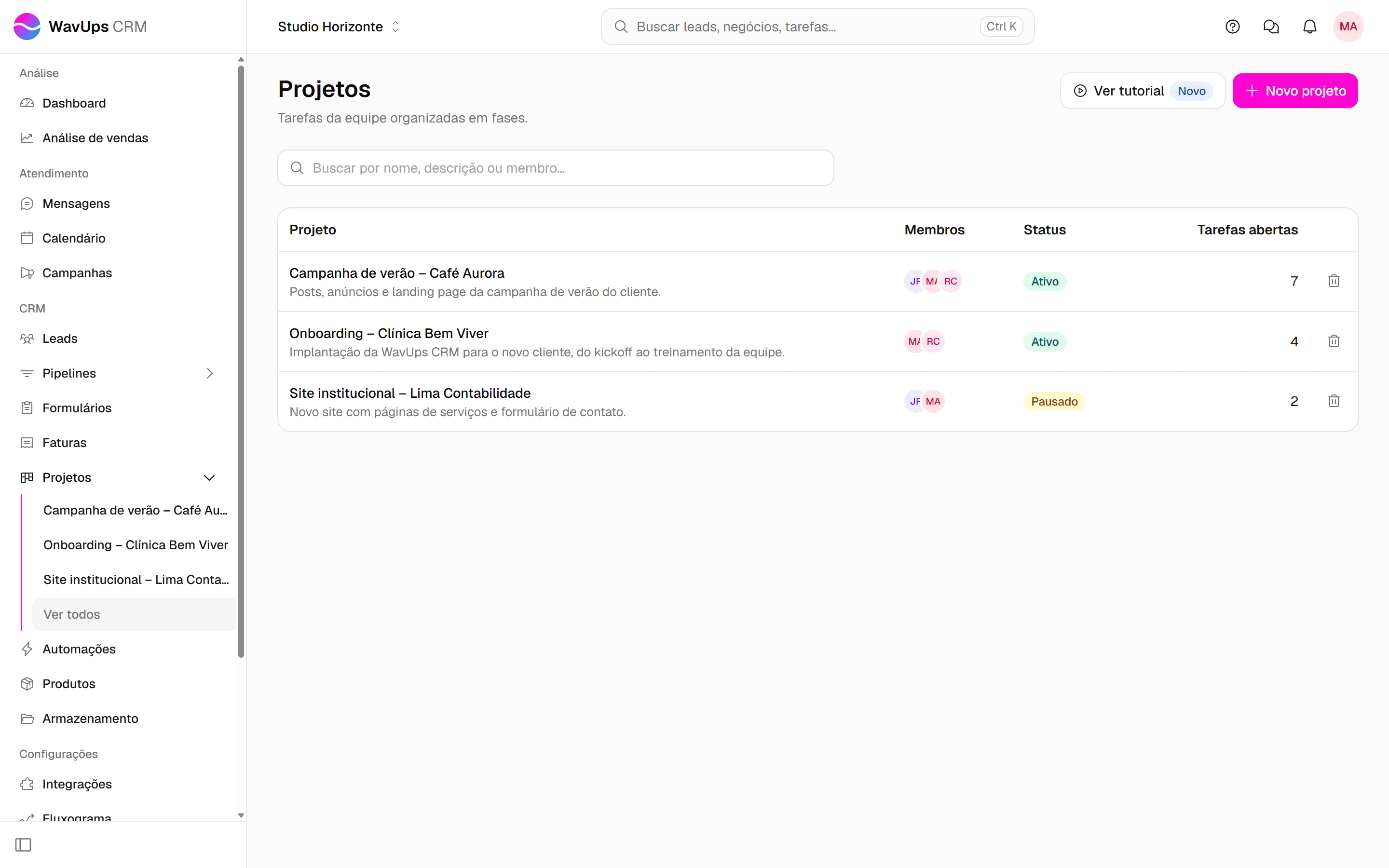 Tela Projetos da WavUps CRM com o botão Novo projeto destacado no canto superior direito.
